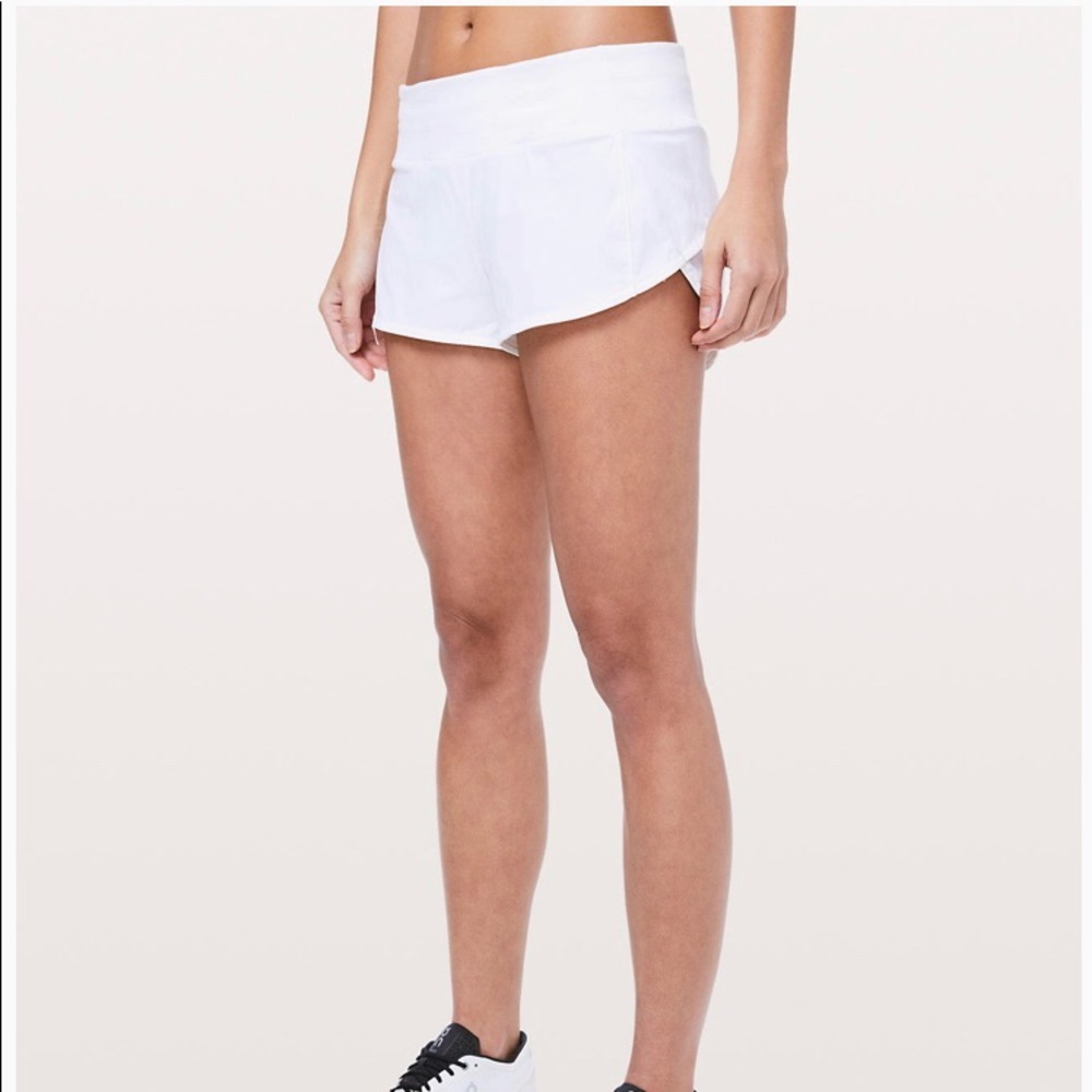 White lululemon shorts